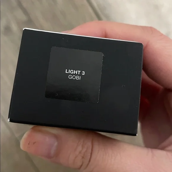 NARS Light Reflecting Advanced Skincare Foundation Shade Light 3 Gobi NEW NWT - Picture 4 of 7